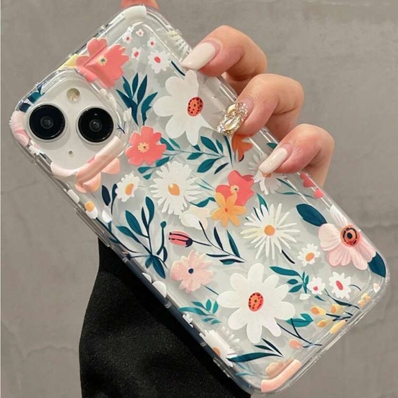 Accessories - ⚠️Clearance iPhone 15/Pro/Pro Max Floral Phone Case